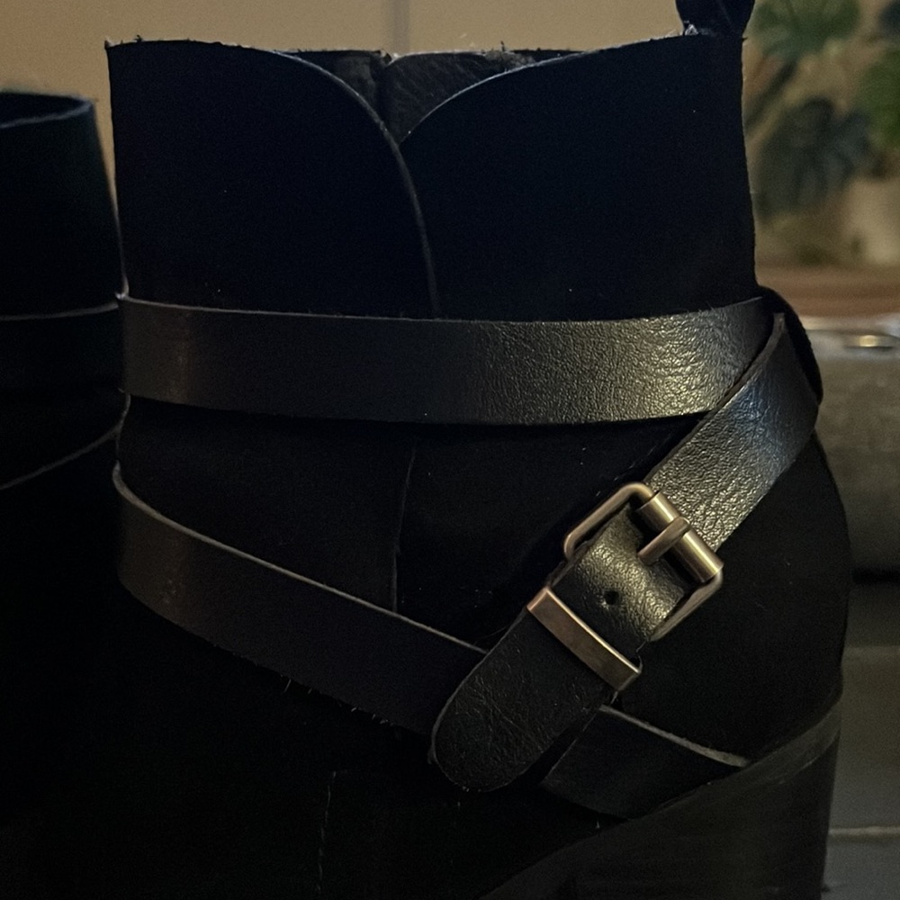 Madden Girl Elliot Booties - Picture 4 of 10